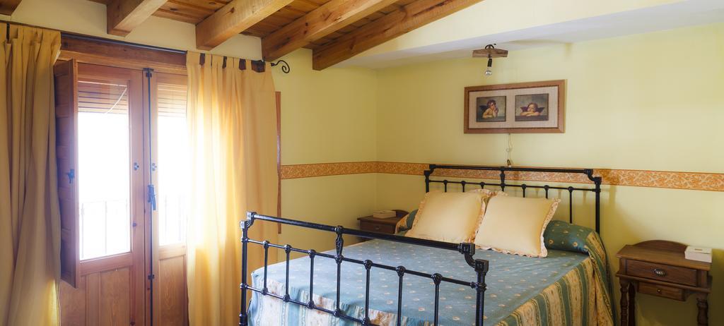 La Casa Del Tio Venancio Caracenilla Phòng bức ảnh